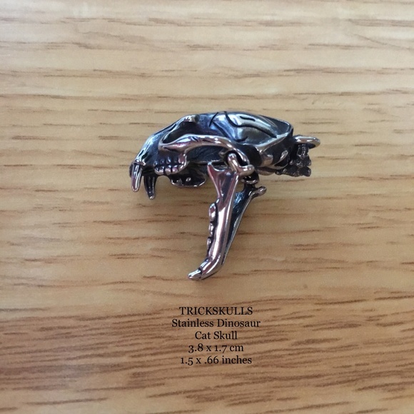 Sabre-Toothed Tiger Smilodon Big Cat Dinosaur Skull Stainless Pendant & Chain - Picture 8 of 13